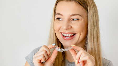 postopek nošenja aparata clearcorrect